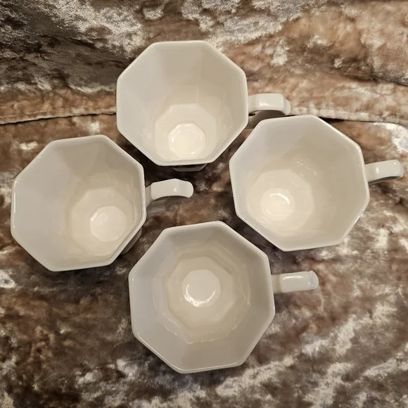 Nikko Christmastime Mugs Cups Set of 4 Vintage - Picture 7 of 11